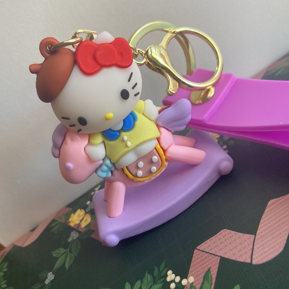 Hello Kitty on Rocking Horse Keychain - Picture 4 of 4